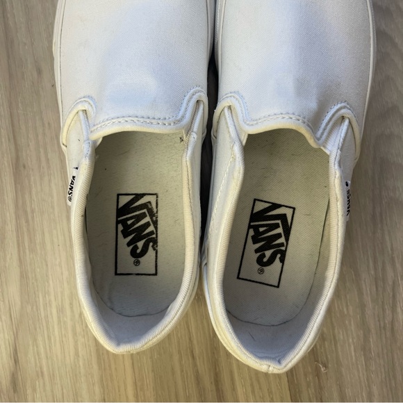 Vans Platform Slip On Shoes - Picture 6 of 6